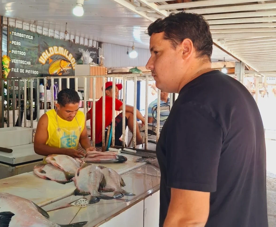Vereador Alex Rodrigues lidera articulação para solução definitiva do Mercado do Peixe no Praeirinho