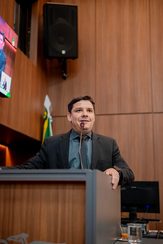 Fim da burocracia: Alex Rodrigues propõe laudo definitivo para pessoas com ostomia em Cuiabá