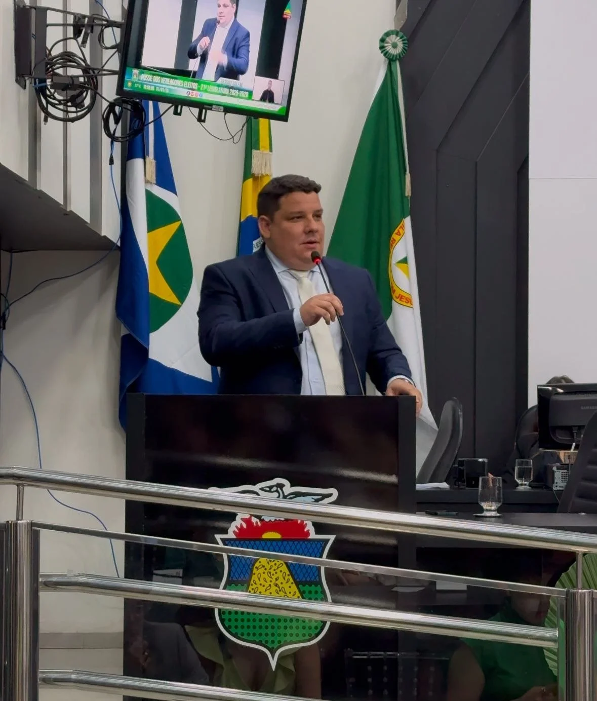 Alex Rodrigues toma posse como vereador e assume presidência da Comissão de Obras em Cuiabá